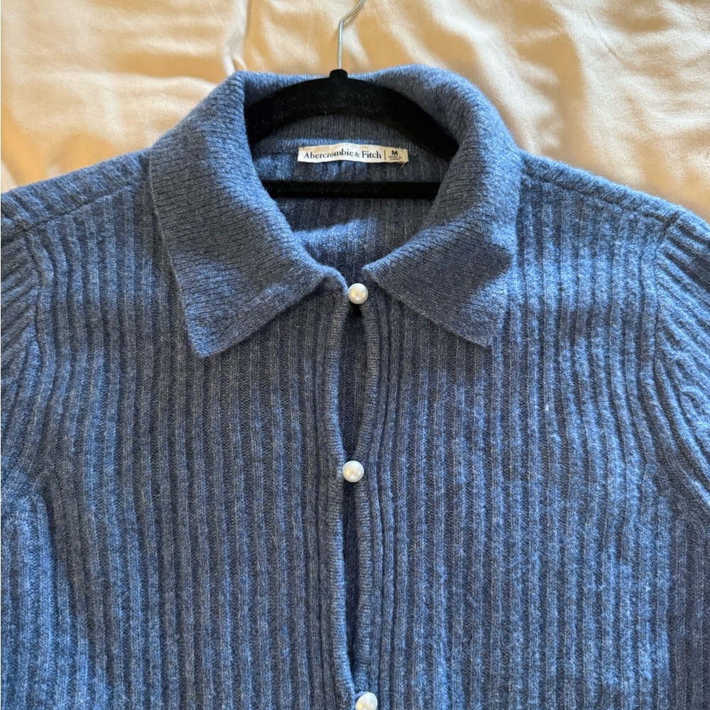 Abercrombie & Fitch Heather Blue Knit Cardigan
